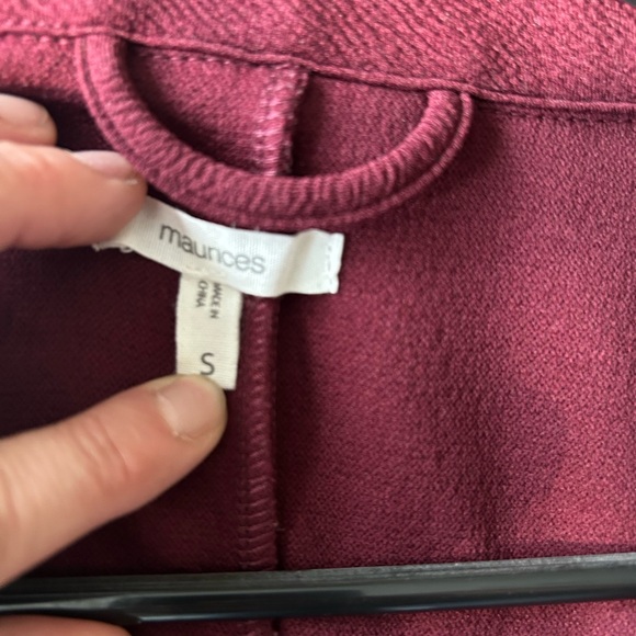 Maurices blazer size Small- burgundy color - Picture 3 of 3